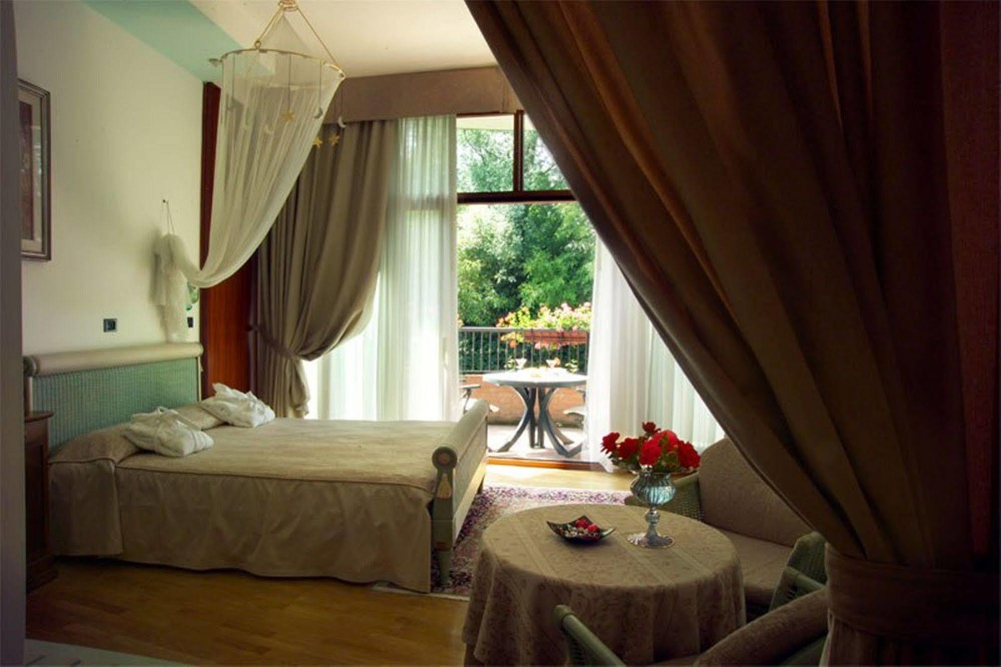 Park Hotel Junior Quarto dʼAltino Chambre photo